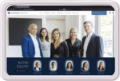 Page équipe cabinet d’avocats sur tablette