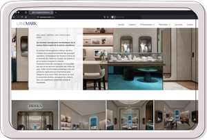 Site web de bijouterie affiché sur tablette